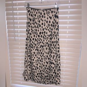 Black and white silk skirt small